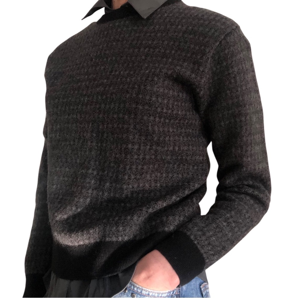 100% FINE MERINO WOOL Crewneck Sweater medium